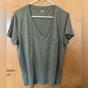 Madewell v neck pocket tee